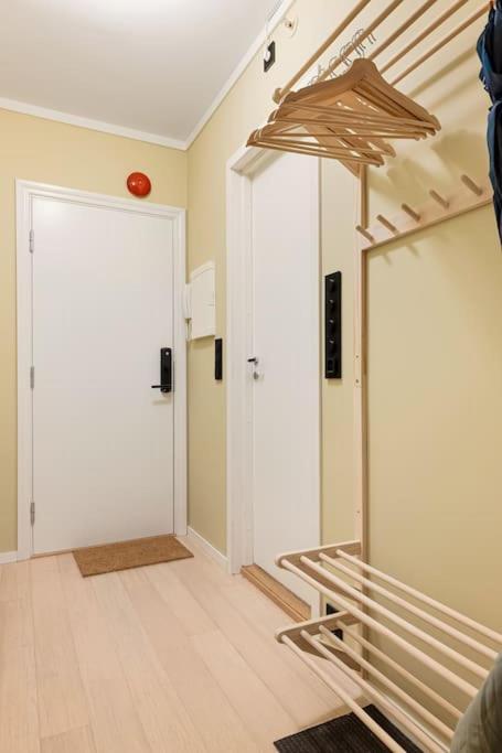 Fresh Studio Apartment, A Short Walk From Bryggen Bergen Luaran gambar